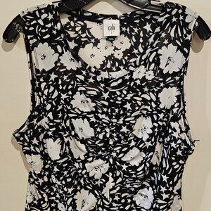 CAbi Style #6105  -  Flower Burst Top  - Size L